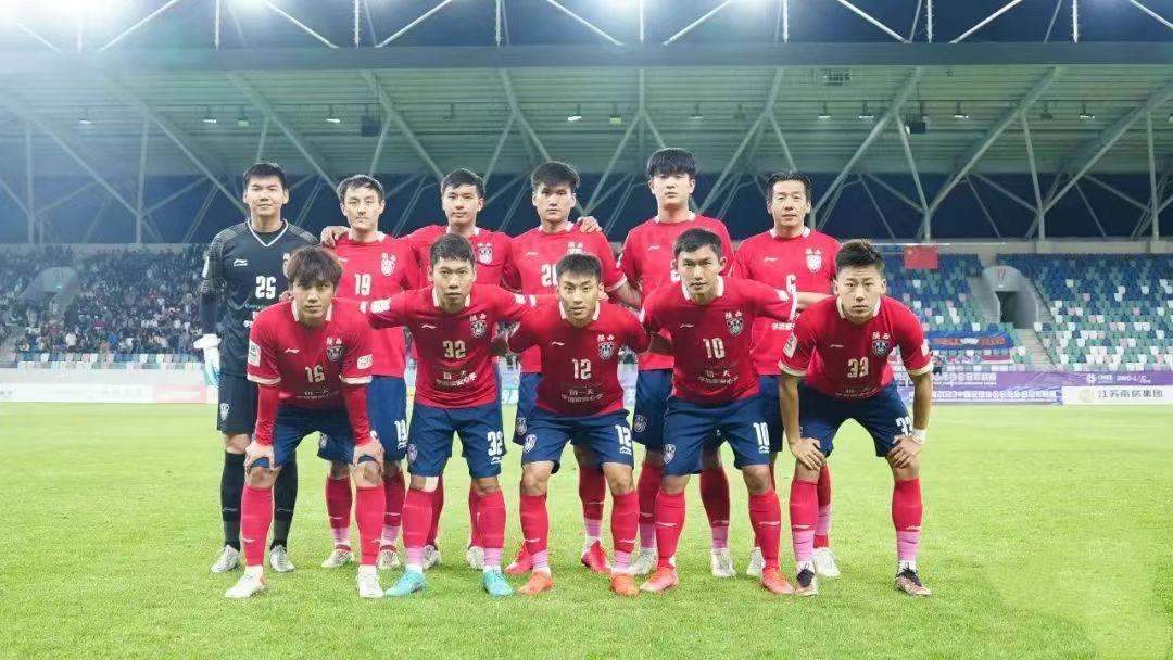 包含陕西队在比赛中展现出团队精神，成功战胜对手的词条