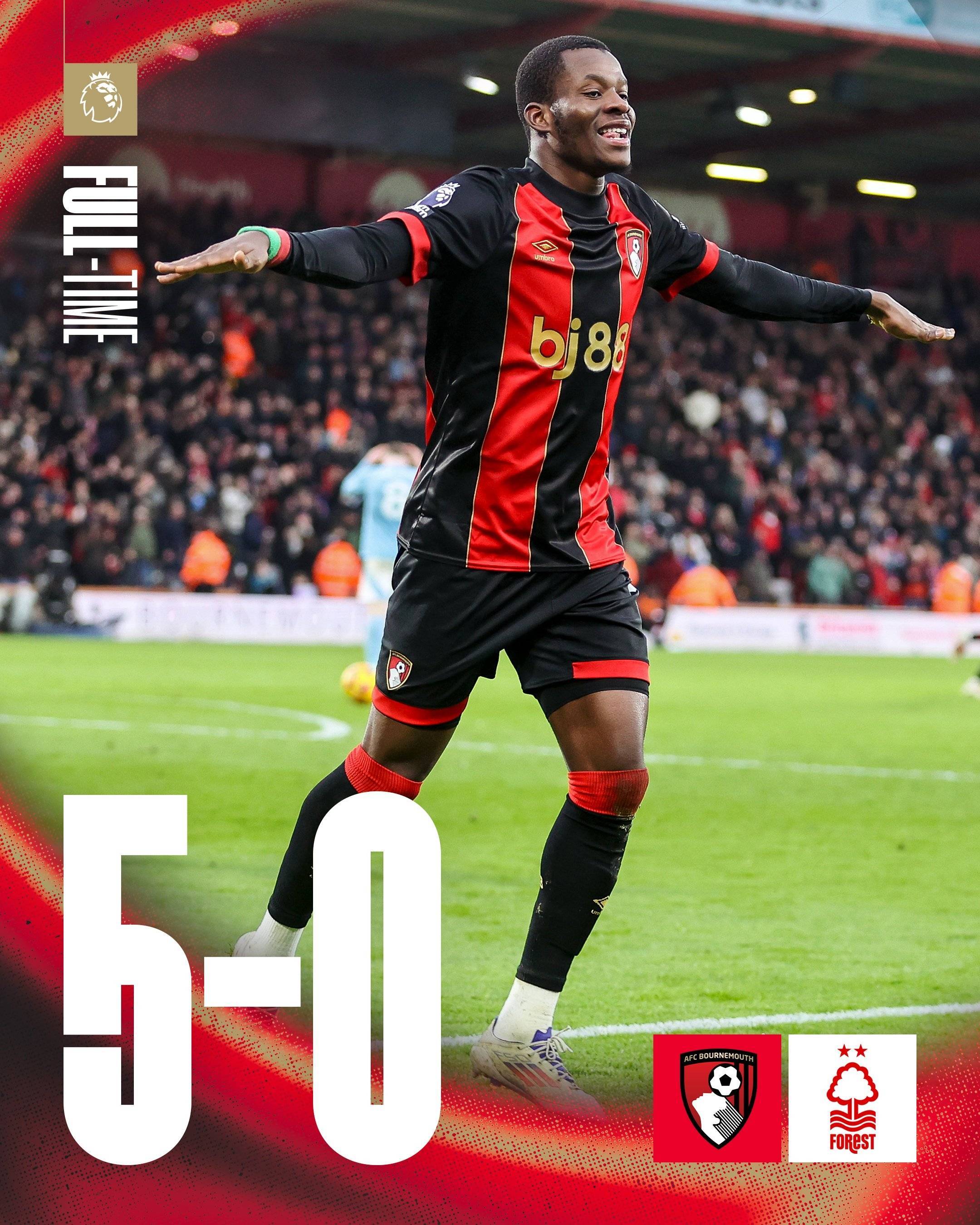 曼联客场逆转，球员表现亮眼，升至前四的简单介绍