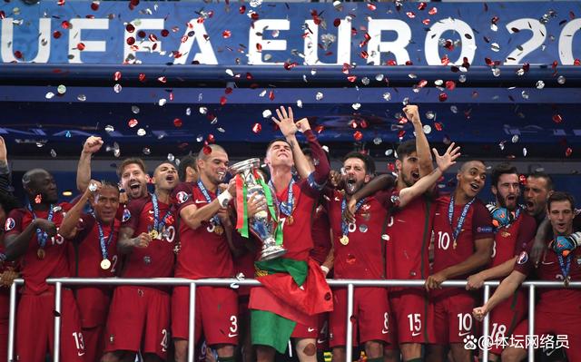 欧洲球员努力拼搏，率领球队征服世界赛场的简单介绍