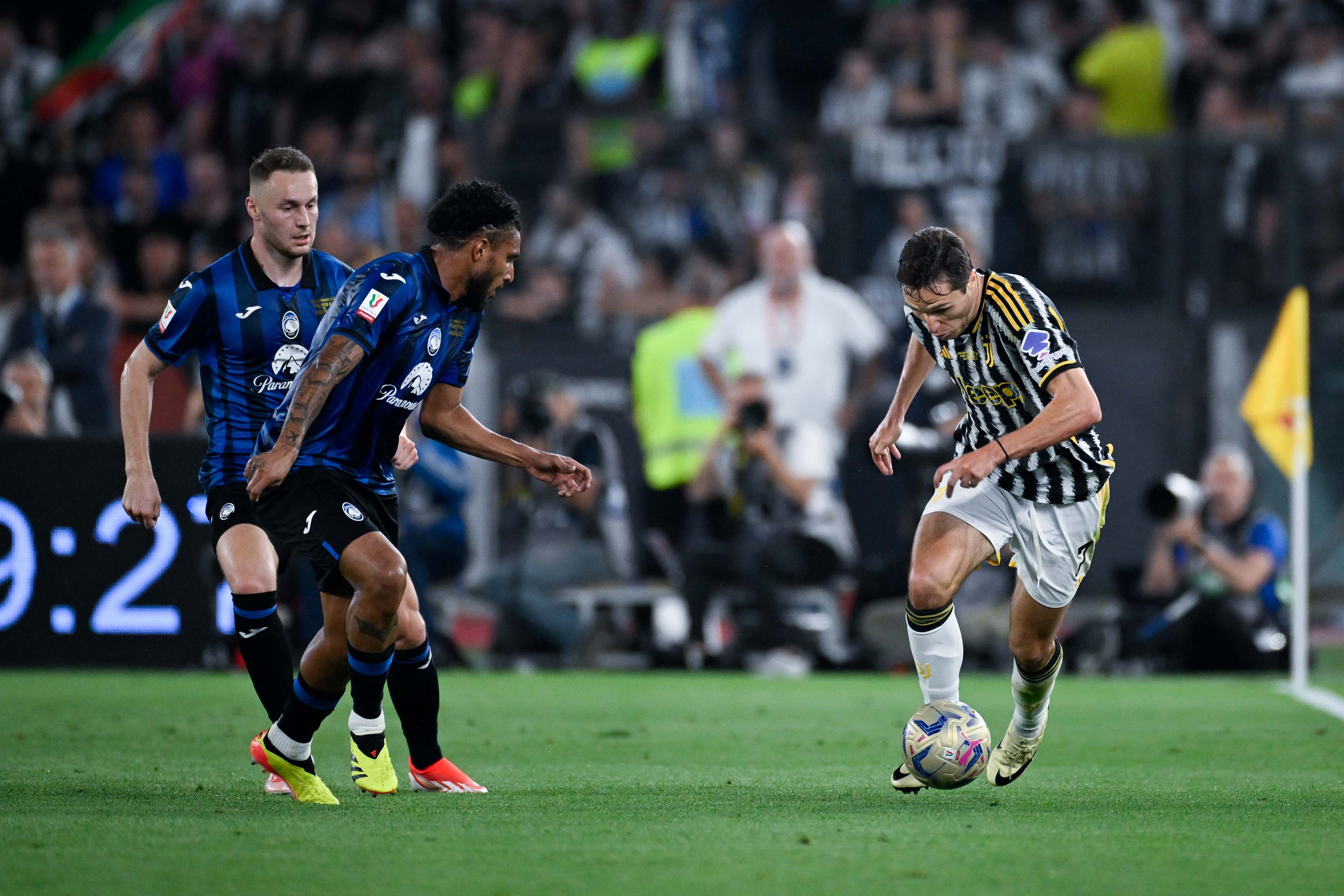 篮球比赛：意大利队大胜塞尔维亚的简单介绍