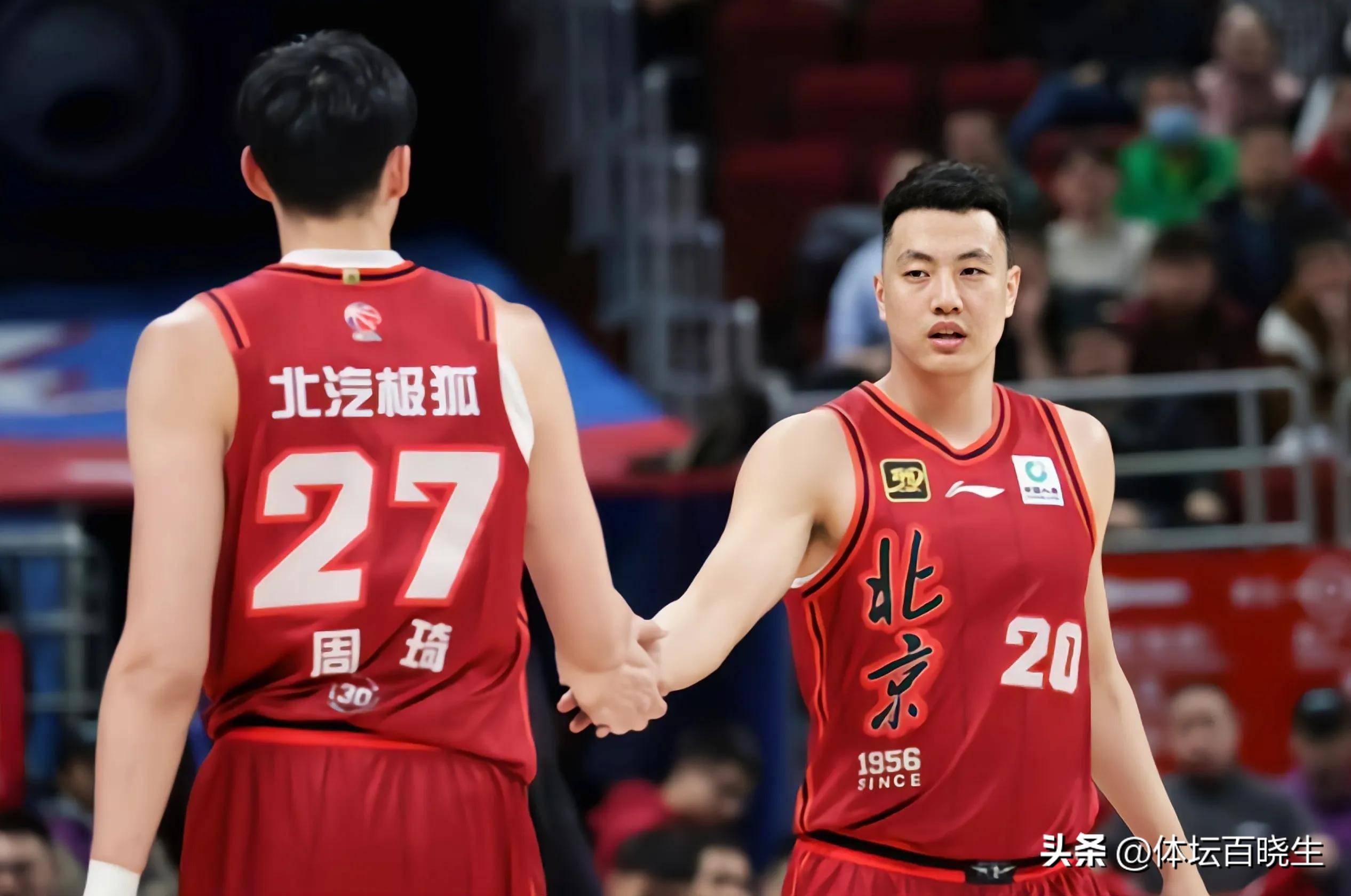 球员在比赛中完美诠释了技术与团队精神