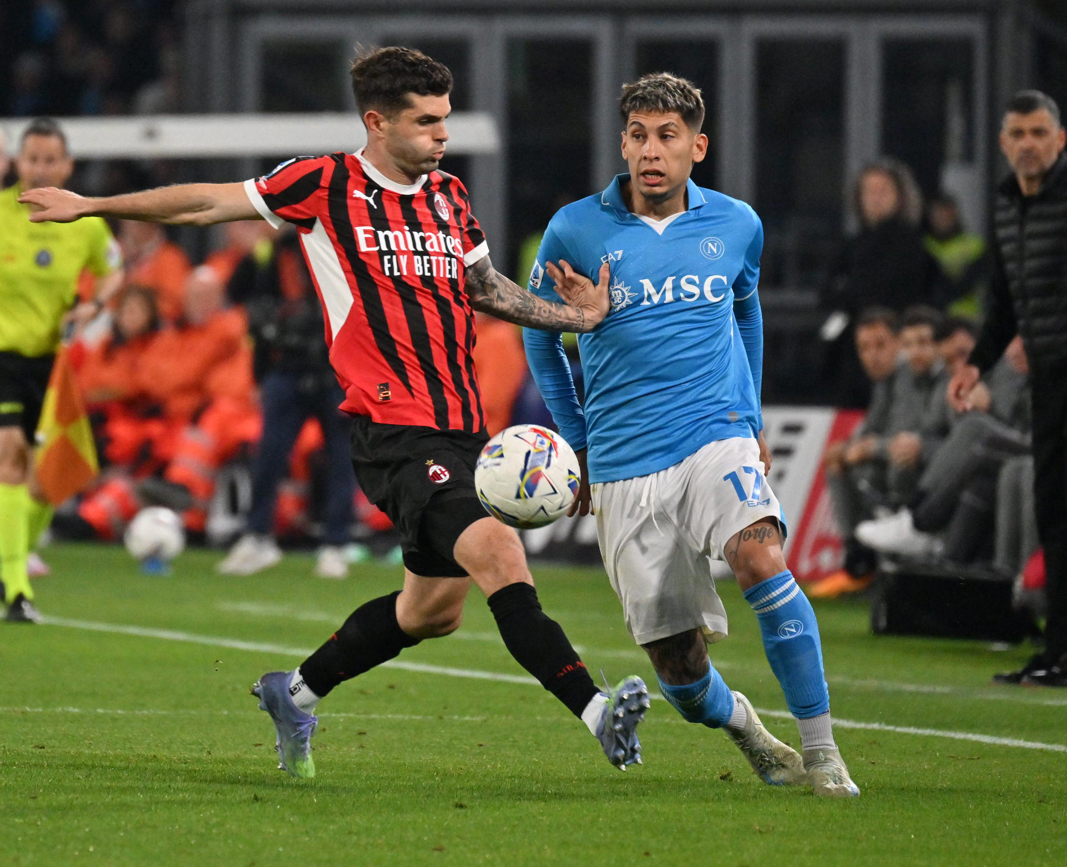 那不勒斯中卫受伤低迷，意甲夺冠难度加大