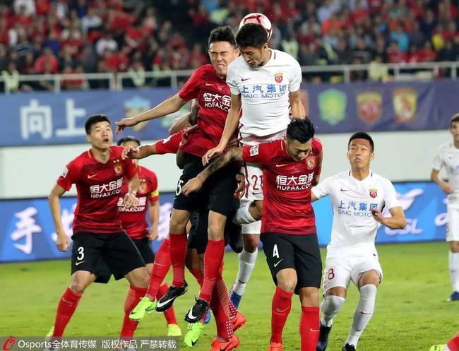 上港大战恒大，凭借团队努力夺得胜利，稳固领跑位置！的简单介绍