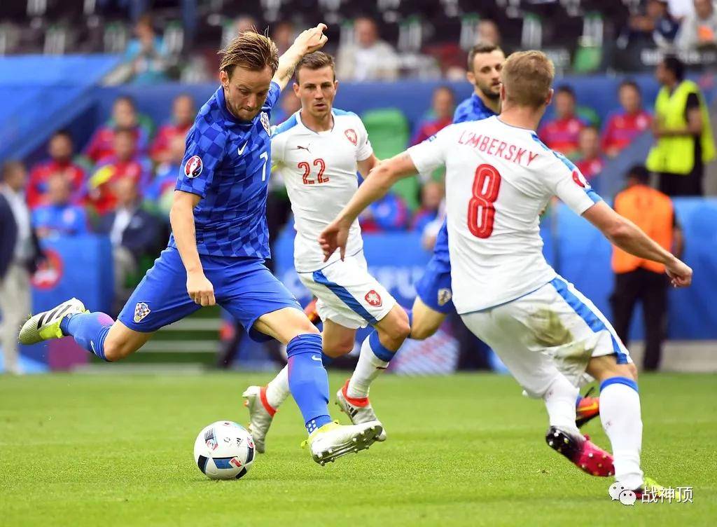 捷克力压克罗地亚，继续保持不败