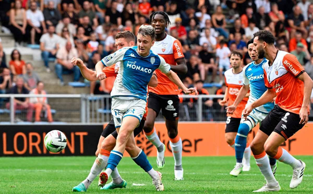 德国足球联赛，狂人困境，莱比锡红牛主场不敌弗赖堡