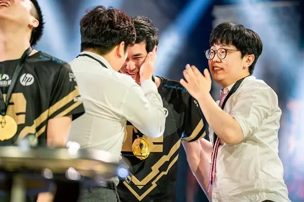 教练团队战术调整获得成功，连胜助力冲击前四