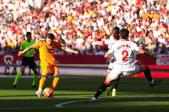 塞维利亚双杀对手，展现实力！