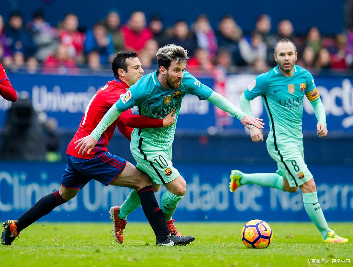 弗赖堡主场大胜不莱梅，继续稳坐榜首