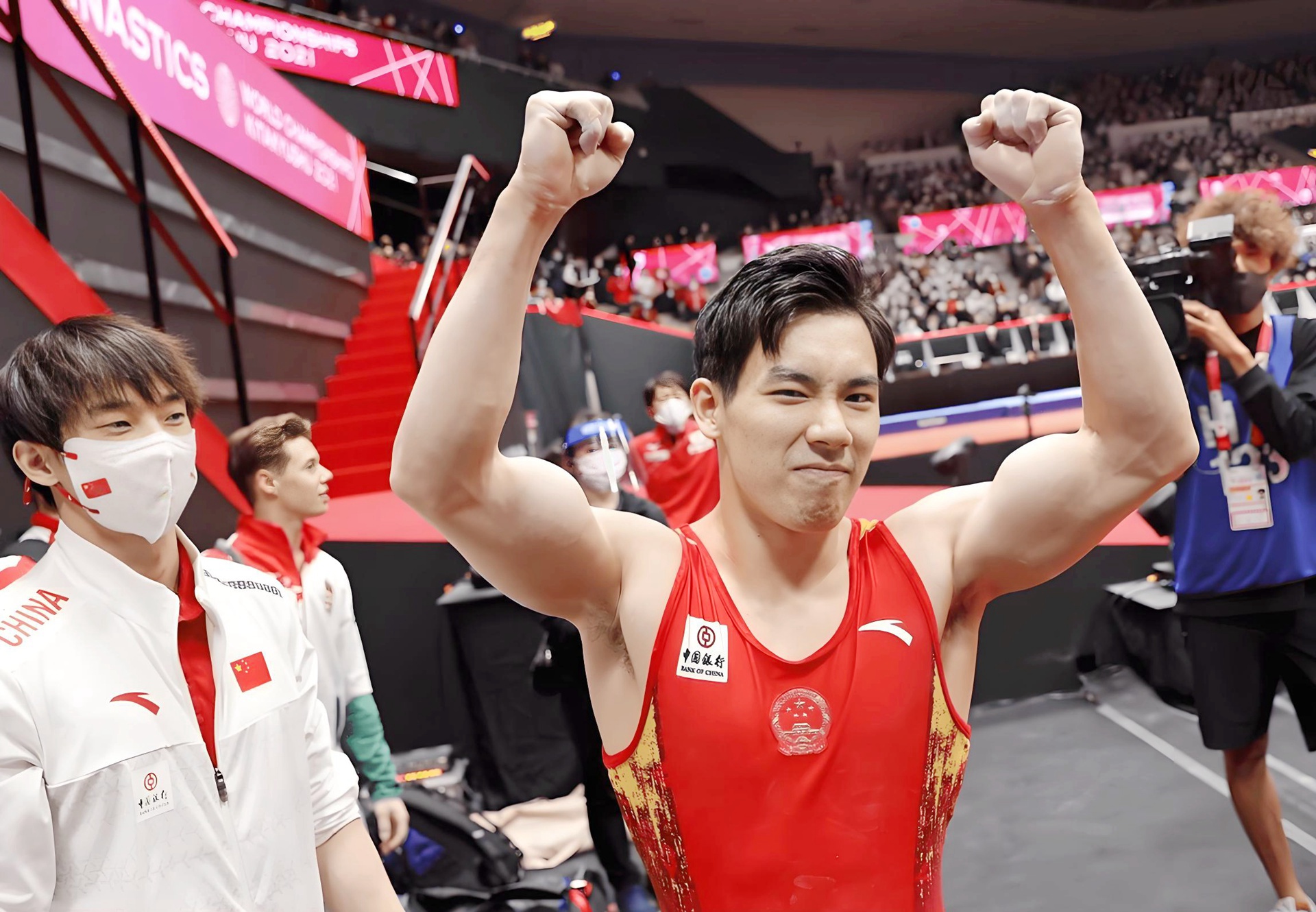 体操决赛绝佳表演，实力出众