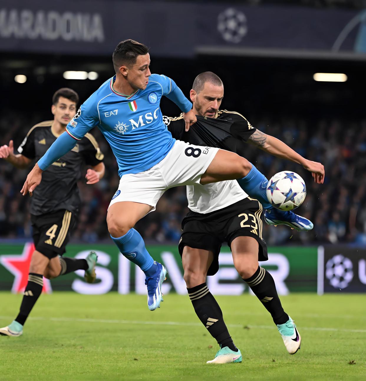 AC米兰主场击败那不勒斯，全取三分的简单介绍