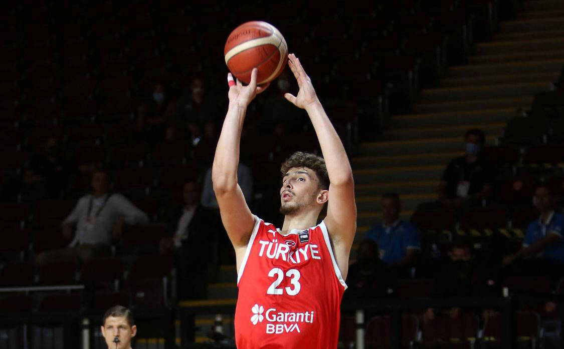 乌克兰男篮备战篮球欧锦赛资格赛的简单介绍