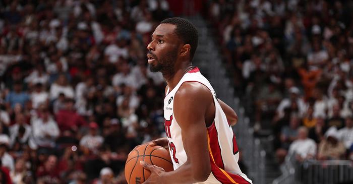 球队合理轮换阵容，保持高能状态获胜