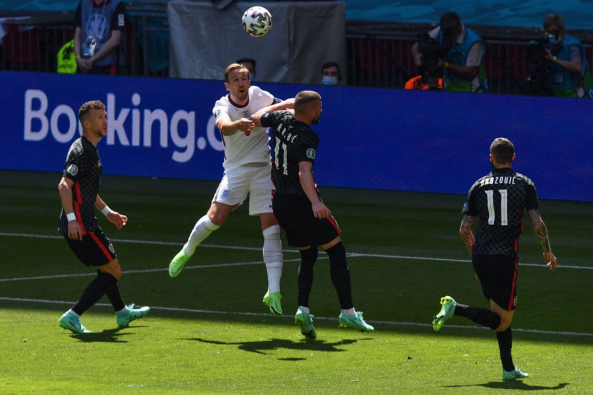 弗兰克福遭遇两连败，战绩下滑明显