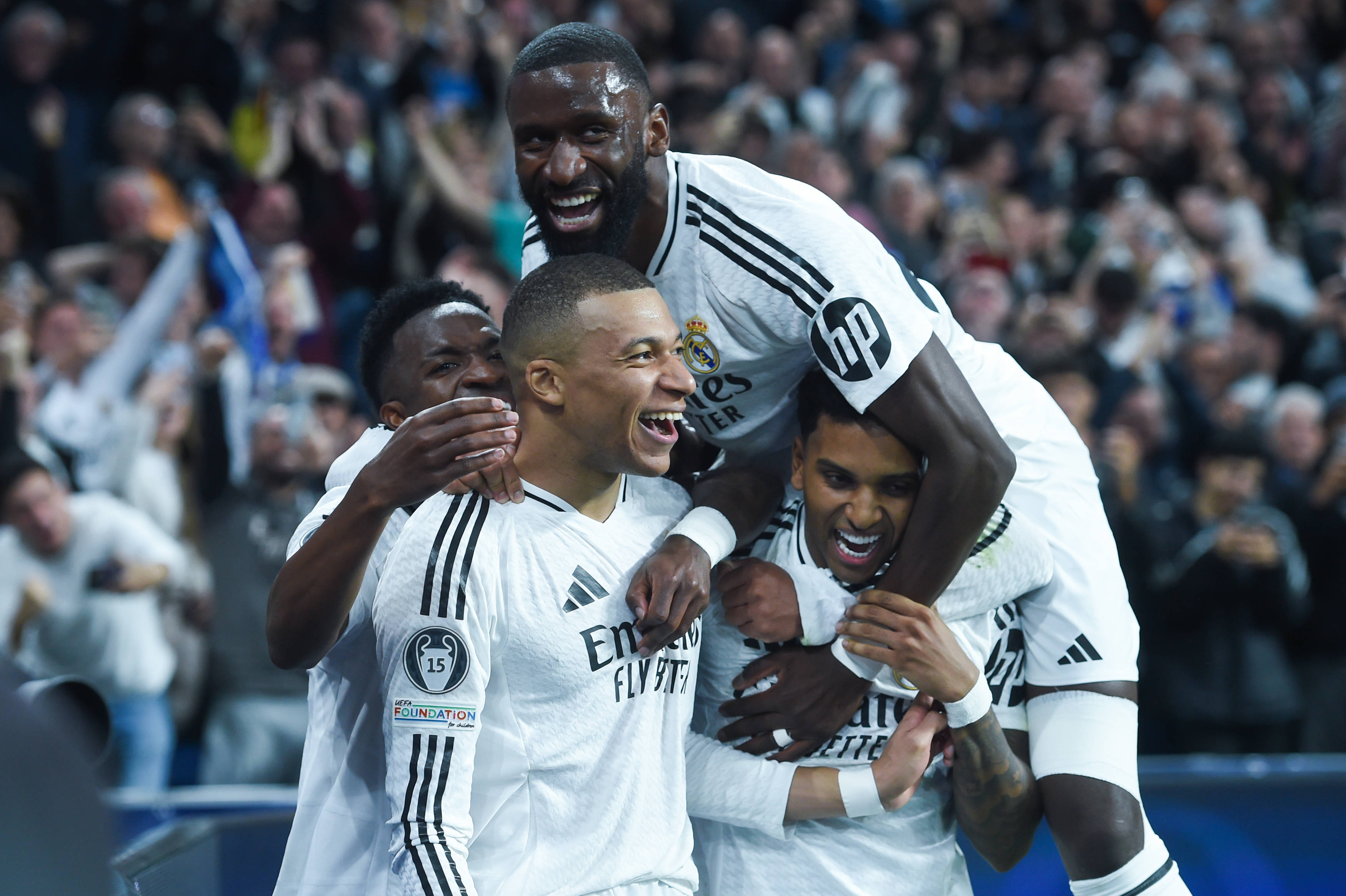 尤文图斯大败，无缘欧冠四强