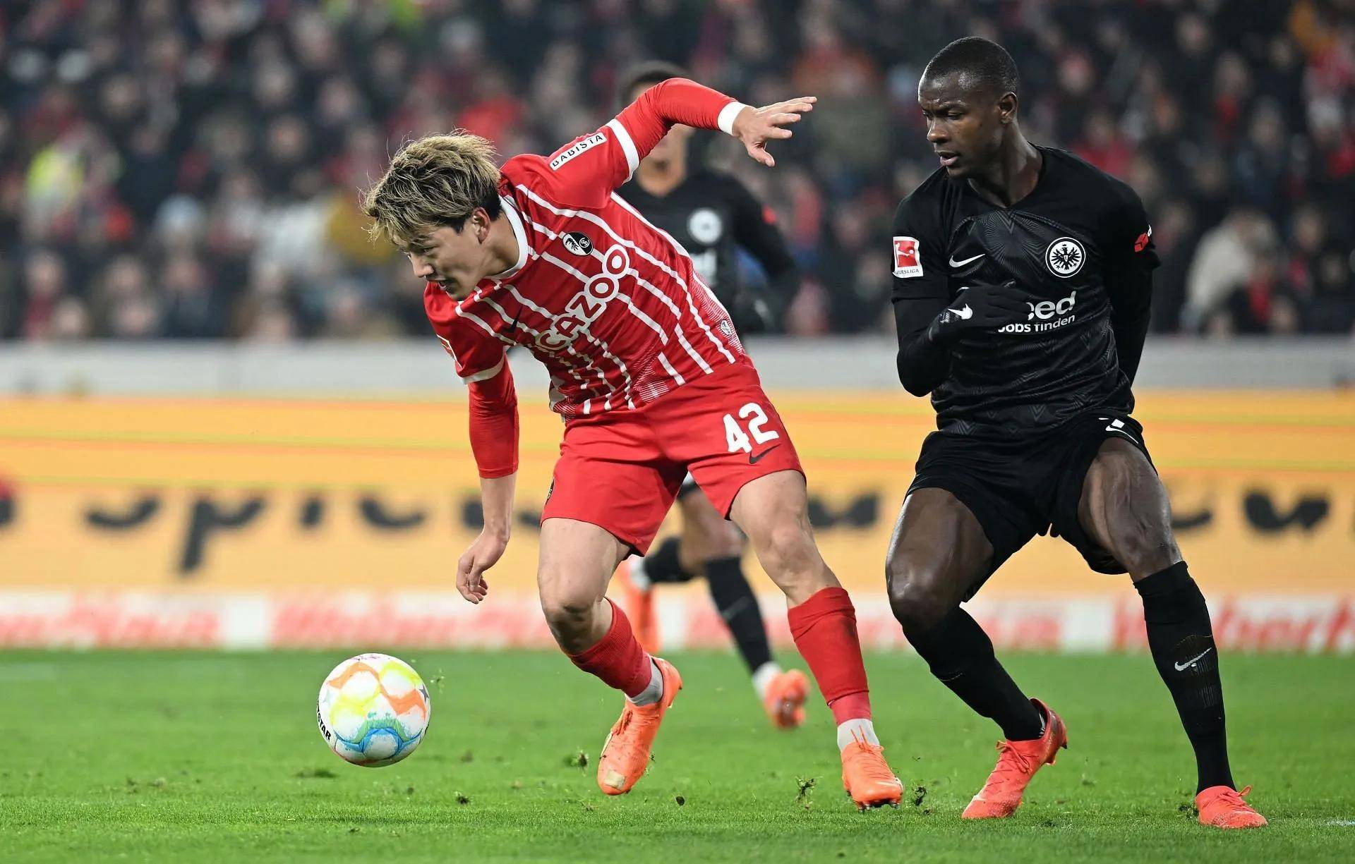 包含奥格斯堡反弹乏力，德甲升班马艰难立足的词条