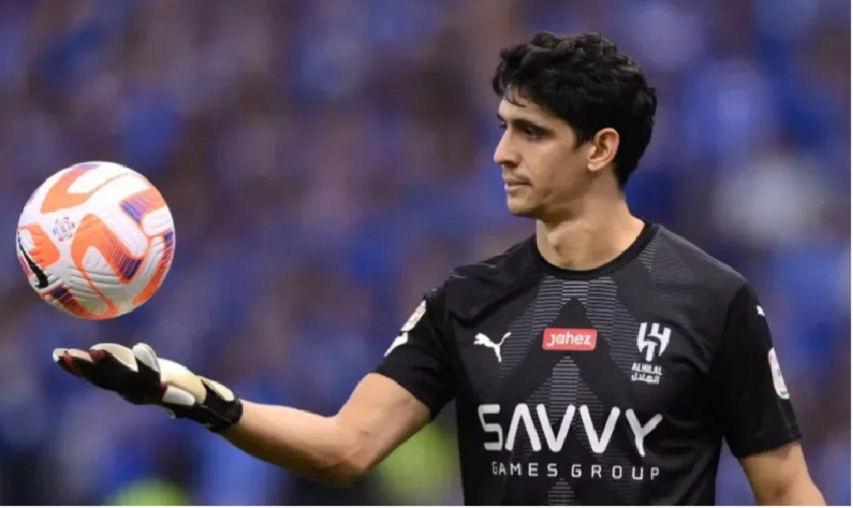 包含皇马门将连续扑出致命球门，荣膺最佳守门员称号的词条