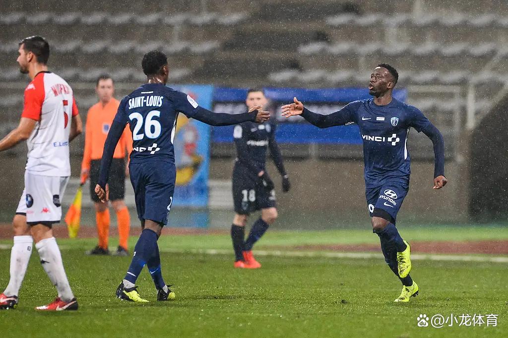 巴黎FC主场告捷，继续领跑积分榜