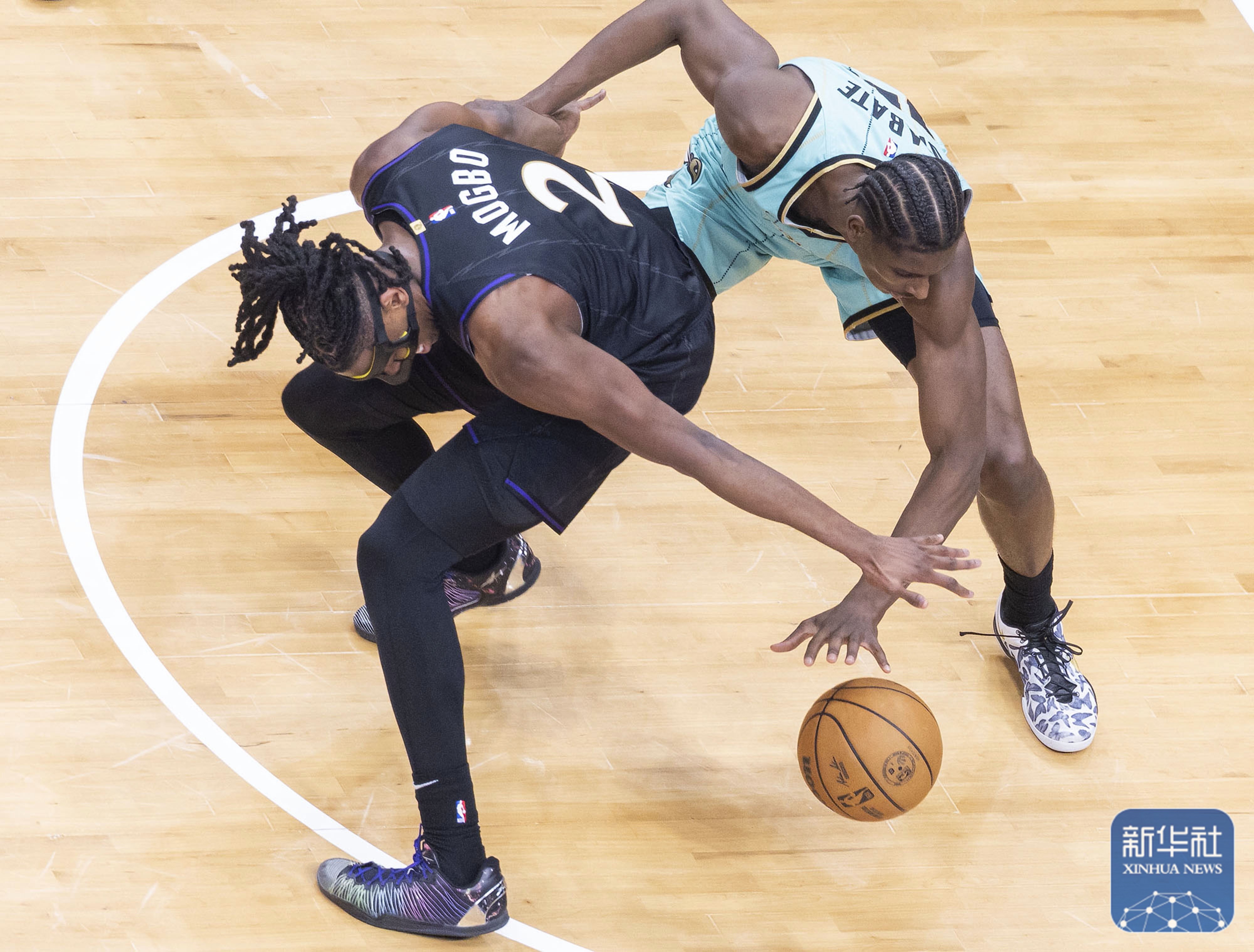 包含猛龙队实力大涨，季后赛冲击力无人能挡的词条