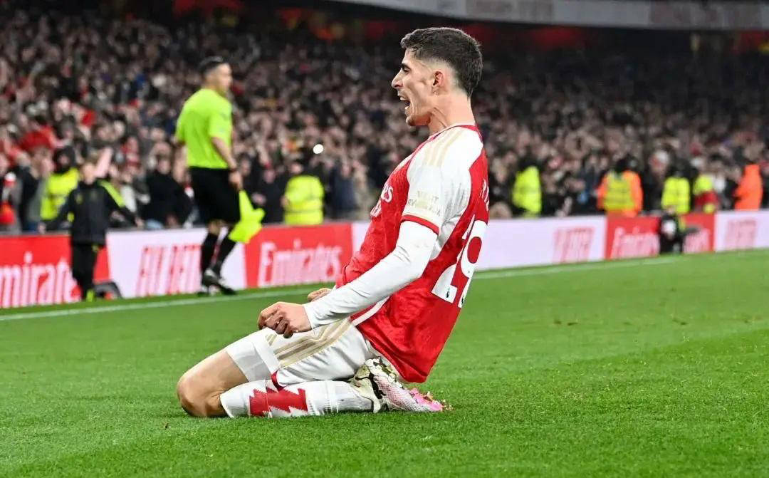 关于埃弗顿客场遭遇挑战，被对手逼入困境的信息