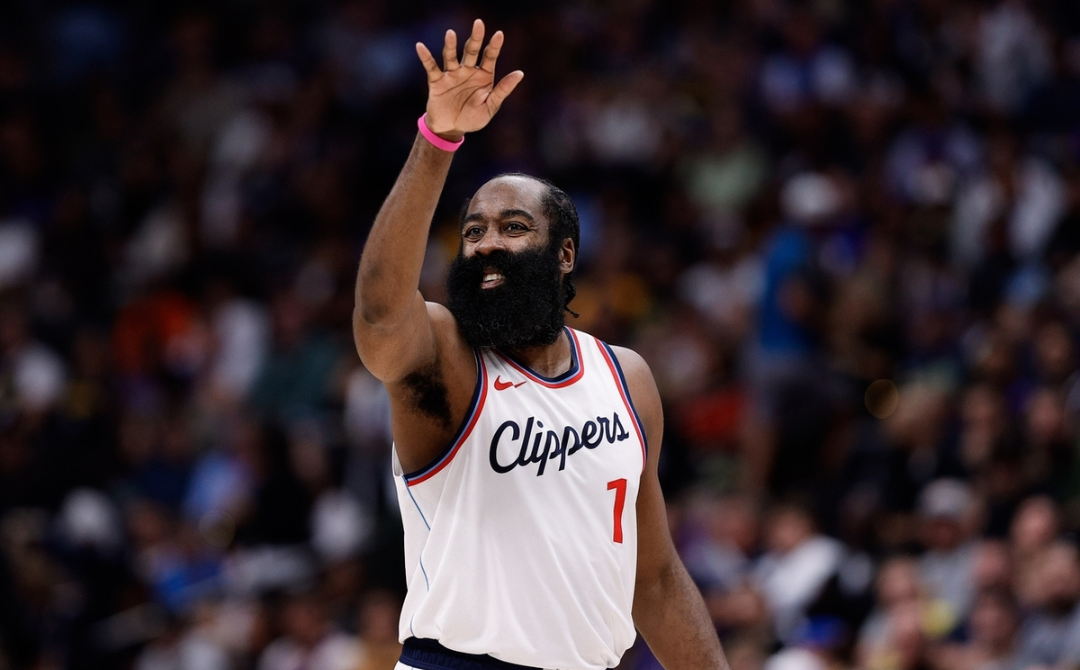 火箭大胜开拓者，哈登砍下40+5助攻