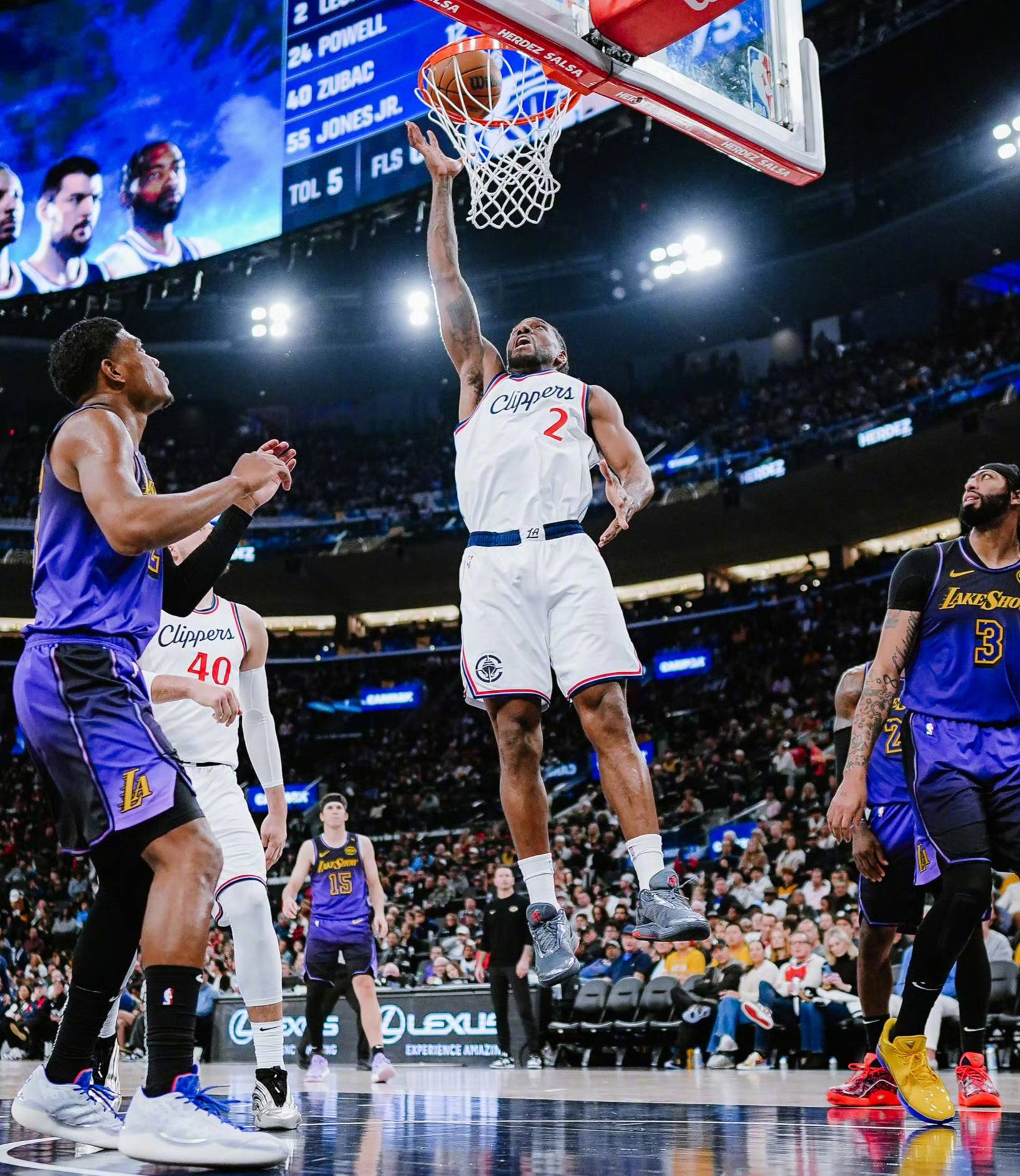 包含快船大比分击败篮网，展现强大实力的词条