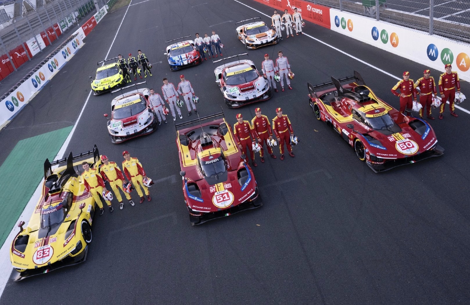 雷诺车队鏖战迈凯伦，汉密尔顿点燃赛场的简单介绍