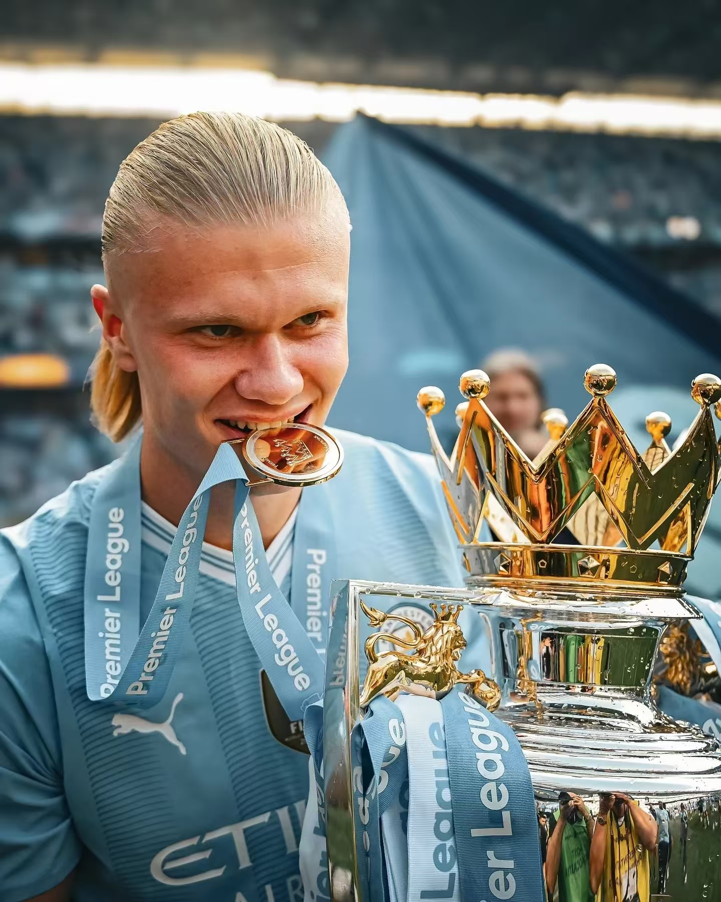 包含拜仁翻盘切尔西，哈兰德高光表现的词条